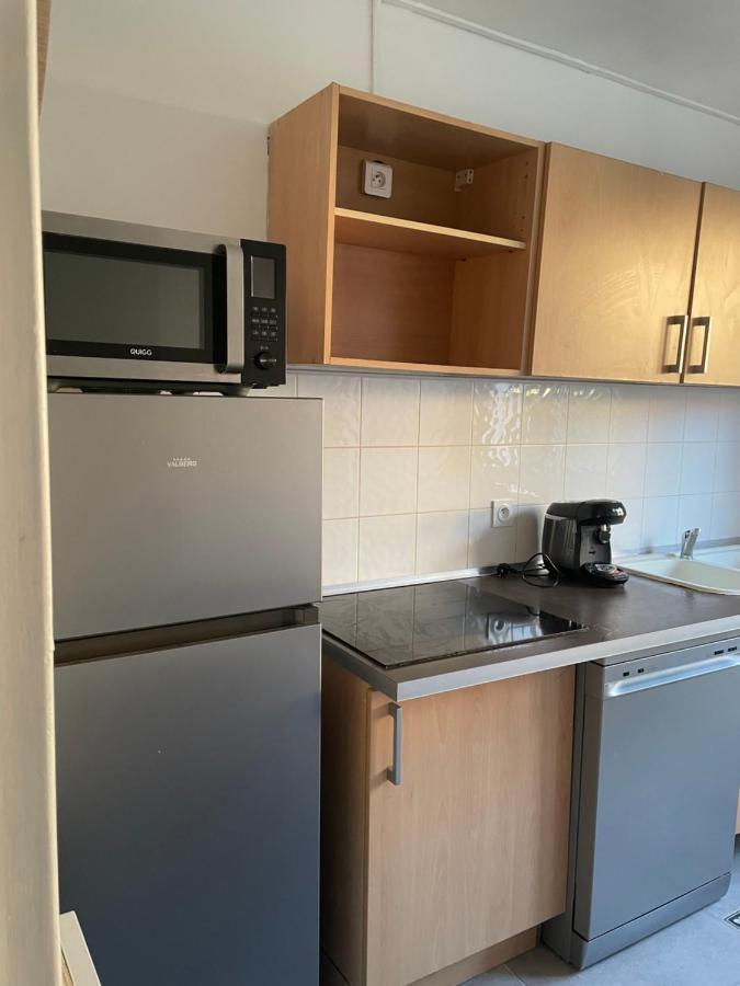 Cozy Oasis: Quiet 2-Room Apartment with Terrace and Free Parking Toulouse Exterior photo