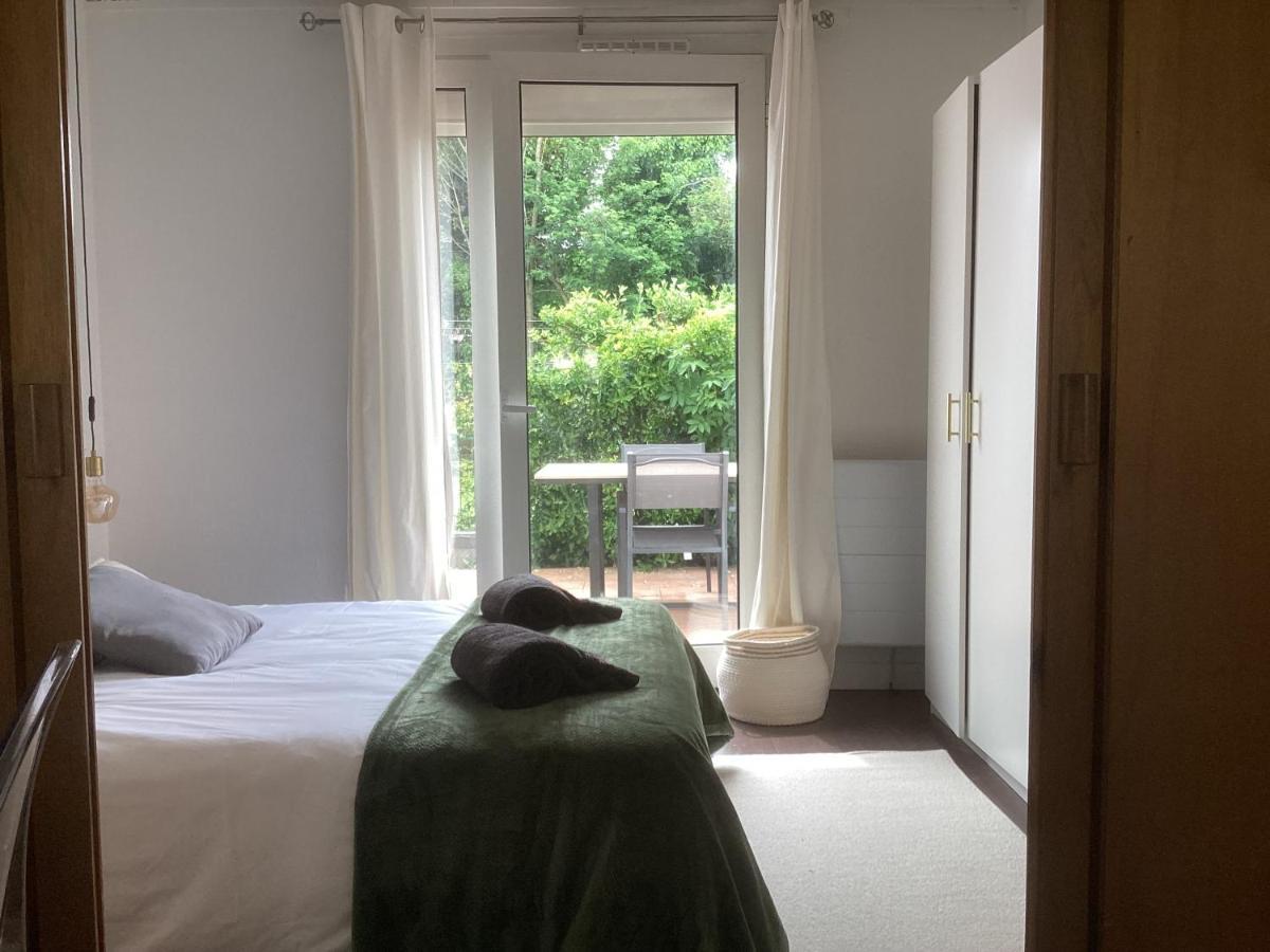 Cozy Oasis: Quiet 2-Room Apartment with Terrace and Free Parking Toulouse Exterior photo